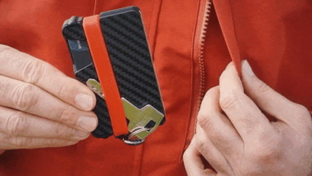 マスベラーノウォレット (Ember) - 34g カーボン製ミニマル財布